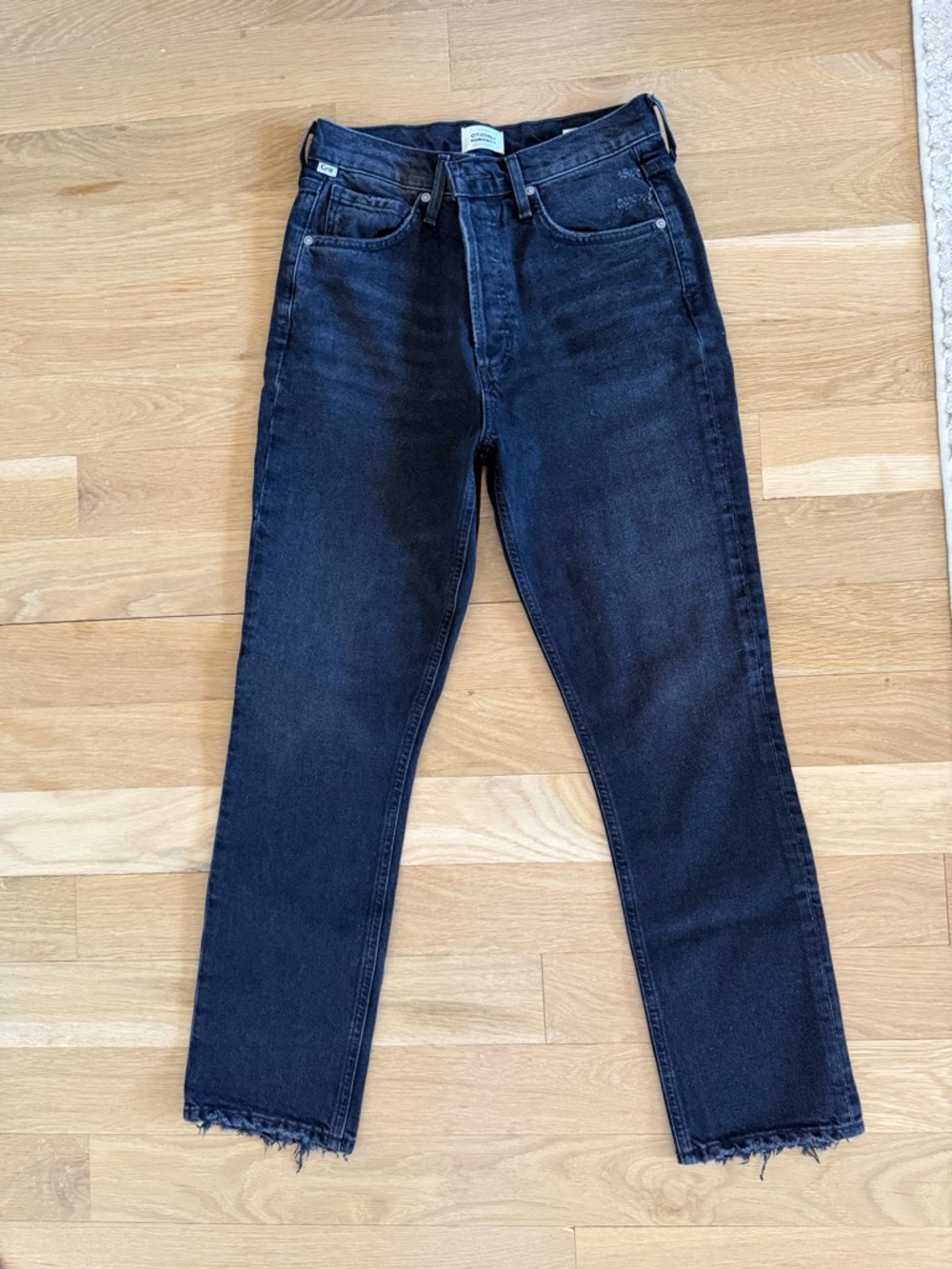 Citizens Of Humanity Jolene 26 Black Raw Hem